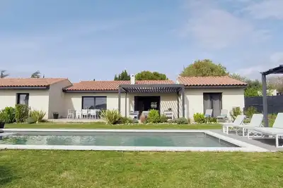 Image de Belle et moderne villa avec piscine et pergola automatisée, Aix en Provence