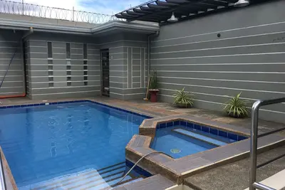 Image de Bungalow avec piscine privée