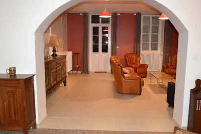 Image de Gîte Châtel-de-Neuvre, 4 pièces, 6 personnes