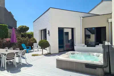 Image de Villa Ty Mam'Goz, près de Roscoff, spa, piscine intérieure, plage à 50m