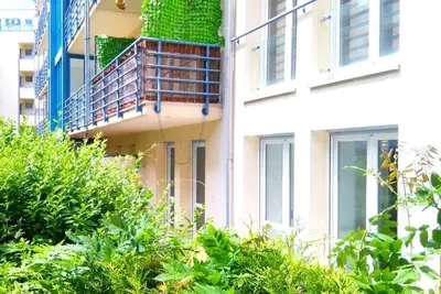 Image de Appartement ensoleillé avec terrasse dans le centre avec parking souterrain