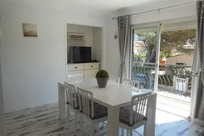 Image de Appt. T4 climatisé à 150 m de la plage