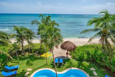 Image de Plage. Bassin. Plongée en apnée. Tout ce dont vous avez besoin pour de belles vacances est ici.