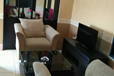 Image de Appartement de 2 chambres à coucher à Serpong pour 4 personnes, 76 m², Vue sur la piscine, 1905