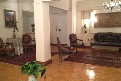 Image de Appartement dans un immeuble familial et un quartier haut de gamme avec Ac dans toutes les chambres