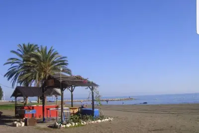 Image de Appartement relaxant 1ère ligne de plage El Palo. Ensoleillé et calme. Wifi