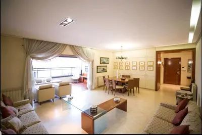 Image de Grand Appartement Achrafieh