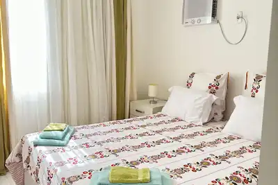 Image de Cinq minutes de la plage de Porto da Barra avec internet