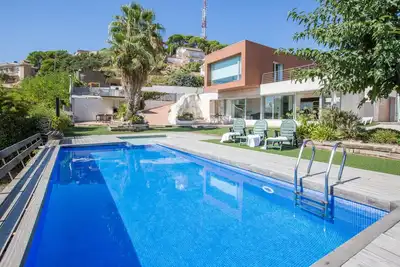 Image de 2crist01 - Belle maison de luxe avec piscine, belle vue mer et située près de la plage