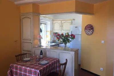 Image de Appartement avec terrasse privée, plein Sud dans domaine avec piscine partagée