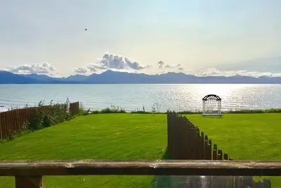Image de Waterfront Kachemak Cottage sur la plage des évêques au coeur de la ville avec vue