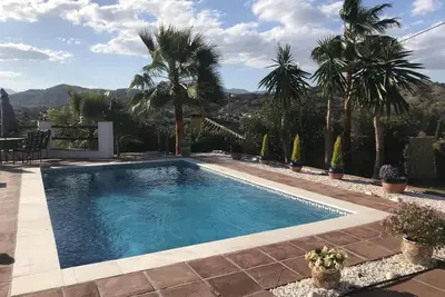 Image de Belle villa de trois chambres avec piscine Ă CoĂn Andalousie