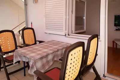 Image de Appartements Tina Toni (64041-A2) - Primosten