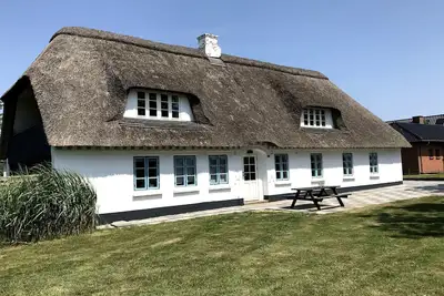 Image de Belle maison de vacances près de la plage