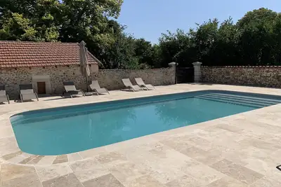 Image de Gîtes du château de Monciaux : Gîte Lascaux 3 chambres, 2 sdb, piscine, tennis