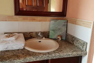 Image de Charme relaxant Apt. Votre maison loin de chez vous.