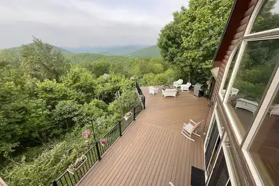 Image de Hou la la! Mountain Views West Jefferson, Boone, Todd location de cabine