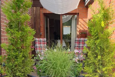 Image de Appartement 2 pièces moderne, 1er Étage séparé dans une maison familiale, proche de la ville