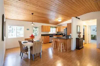 Image de Maison privée tranquille à 5 minutes du parc national des volcans d'Hawaï