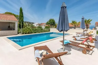 Image de Villa 2 Pools by Interhome