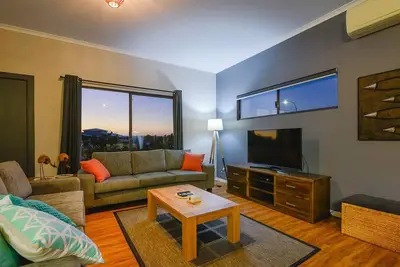 Image de 27 Osprey Way - Regarder le Lever du Soleil ou se Coucher sur les 2 Ponts à L'étage