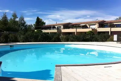 Image de Magnifique T2 dans résidence récente, calme avec piscine