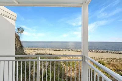 Image de Magnifique villa en bord de mer avec une vue imprenable sur l'Atlantique!