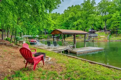 Image de Maison de vacances front de mer sur le lac Smith Mountain - 3 chambres, 2 salles de bains