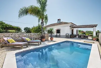Image de Belle villa de charme avec piscine, près de la plage de Fabrica à Cacela Velha.