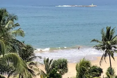Image de \"Sea View\" Brand New, Luxueux, 3 Bedroom 2 Bathroom Apartment in Mount Lavinia