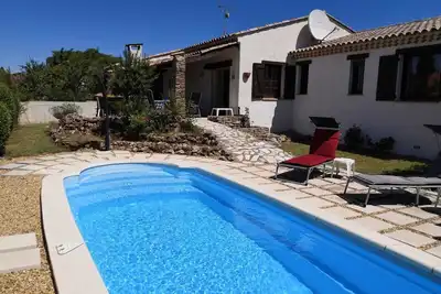 Image de Villa Mistral - maison de vacances tranquille avec beau jardin et piscine