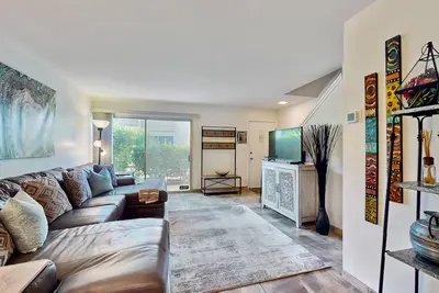 Image de Élégant condo Scottsdale avec quatre piscines partagées - à proximité des grands magasins et restaurants!