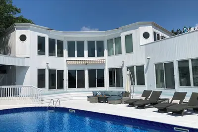 Image de Westhampton - Bayview, piscine chauffée, quai privé - de mi-août à Ld