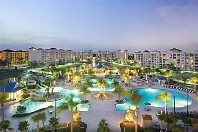 Image de Près de SeaWorld Spacieux deux chambres w / piscines, bains à remous, des barbecues et des aventures en famille