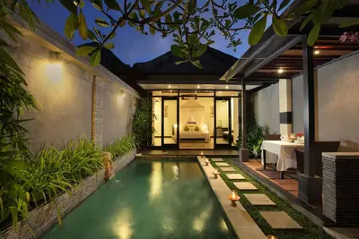 Image de Villa avec 1 chambre et piscine à Seminyak, à 7 minutes à pied de la plage et du quartier commerçant