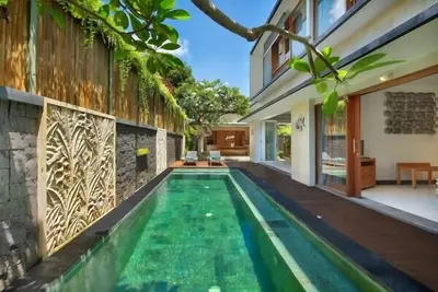 Image de Villa Familiale avec 3 Chambres et Piscine à Legian