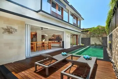Image de Villa avec 1 chambre et piscine privée à Legian