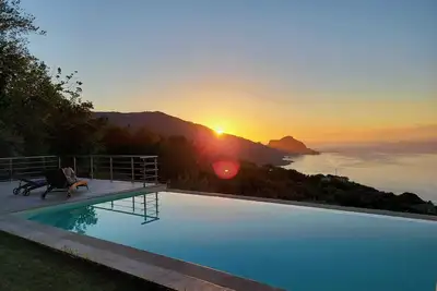 Villa indépendante avec jardin à dix minutes de la mer