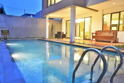 Image de Villa 3 Chambres Avec Piscine - Vue sur Ville Dago