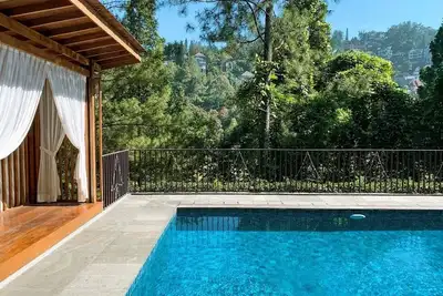 Image de Villa 6 Chambres Dago Pool Hill View 2