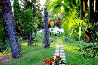 Image de Fantastique villa avec piscine chauffée privée, Jacuzzi, sport dans parc 8000 m² et vue sur vallée