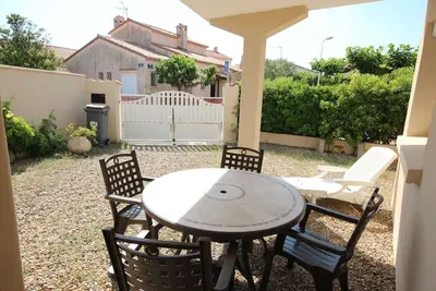 Image de Joli et agréable Appartement 2 pièces de plain pied, 2-4 couchages, 80m de la mer seulement, . . .