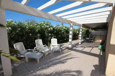 Image de Belle villa d'angle spacieuse climatisée, face réserve naturelle, Wifi, 6 couchages, résidence. . .