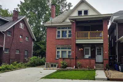 Image de Grand appartement dans une belle maison en briques ★ près de tout
