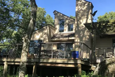 Image de Le bouton du diable en boucle vous souhaite la bienvenue. Comprend les laissez-passer invités