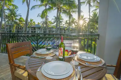 Image de Turtle Bay, superbe villa en coin avec vue imprenable sur l'océan de chaque chambre!