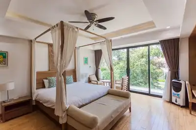 Image de Belle villa dans jardin / 4br / parfait
