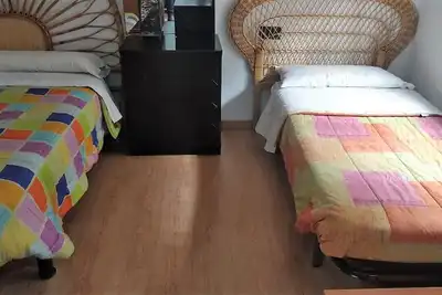 Image de Appartement IDÉAL Pour Les Groupes. À PROXIMITÉ Du Centre. Wifi