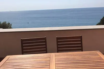Image de Varazze. . . . la mer! !