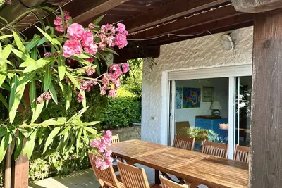 N183 - Numana, new villa with garden